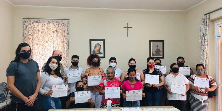 “Mão na massa e renda extra”: Itaipu apoia projeto de panificação destinado a comunidades carentes