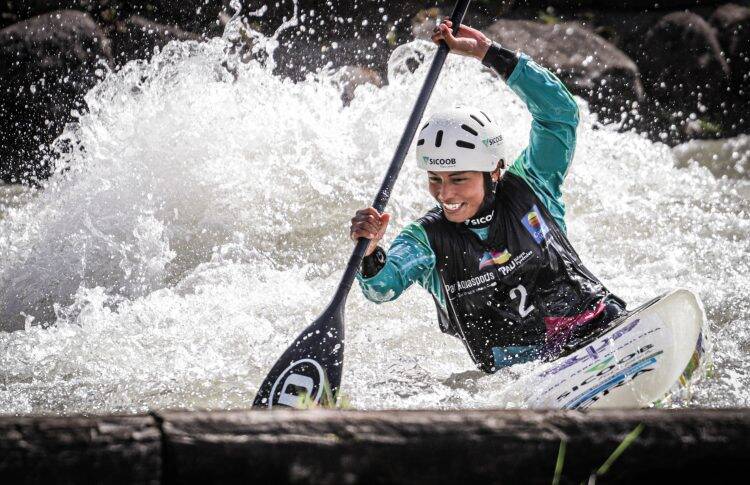 Ana Sátila ganha mais um ouro na Copa do Mundo de Canoagem Slalom