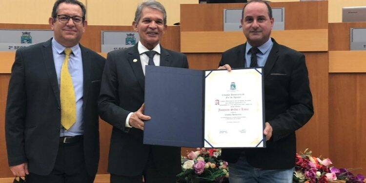 General Silva e Luna recebe título de Cidadão Honorário de Foz do Iguaçu