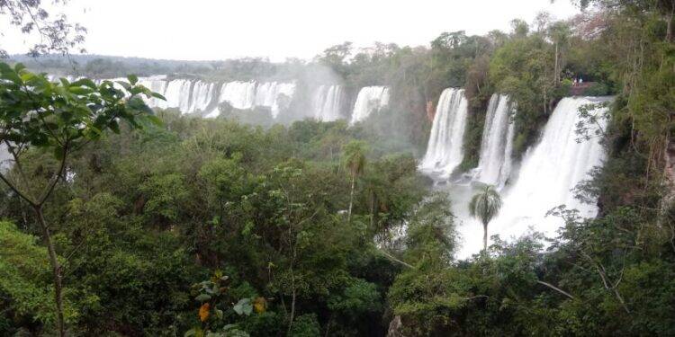 Argentina: Protocolo que permite 4 mil visistantes nas Cataratas por dia é aprovado