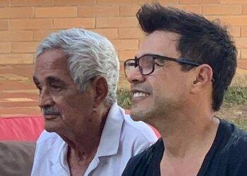 Pai de Zezé di Camargo e Luciano disse que os filhos deveriam esperar ele morrer para acabarem com a dupla sertaneja