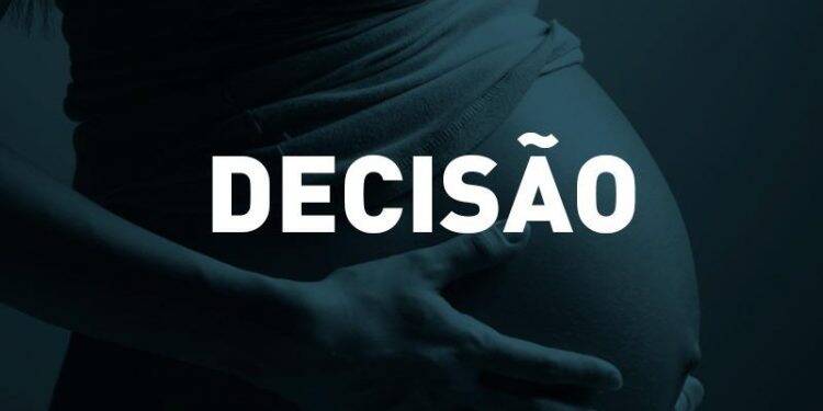 No Paraná, justiça determina que criança seja registrada em nome de duas mães