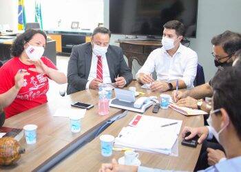 Governo recebe APP-Sindicato para debater contratações temporárias