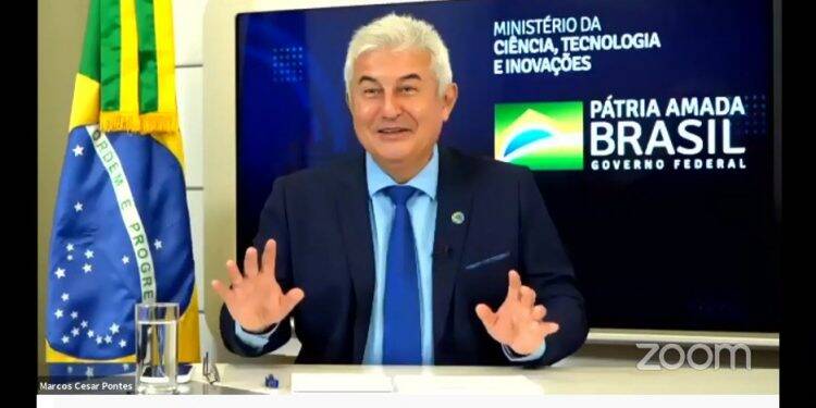 Ministro Marcos Pontes defende conhecimento e tecnologia para o desenvolvimento
