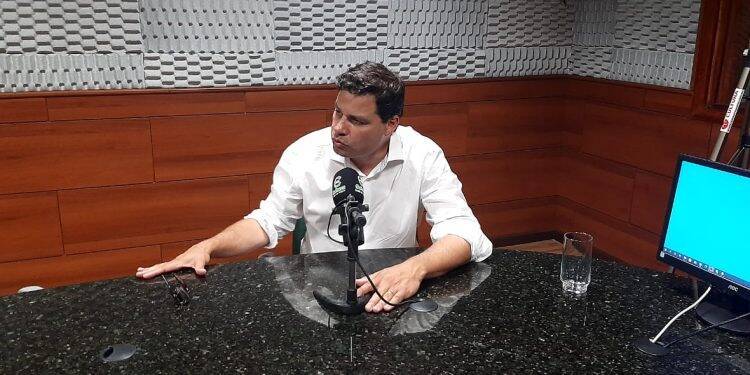 Secretário de Infraestrutura e Logística Sandro Alex visita a Rádio Cultura de Foz