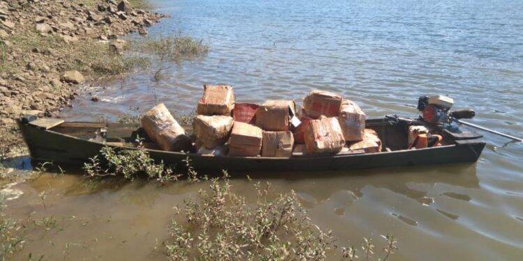 Azeite é apreendido no Rio Iguaçu, em Foz