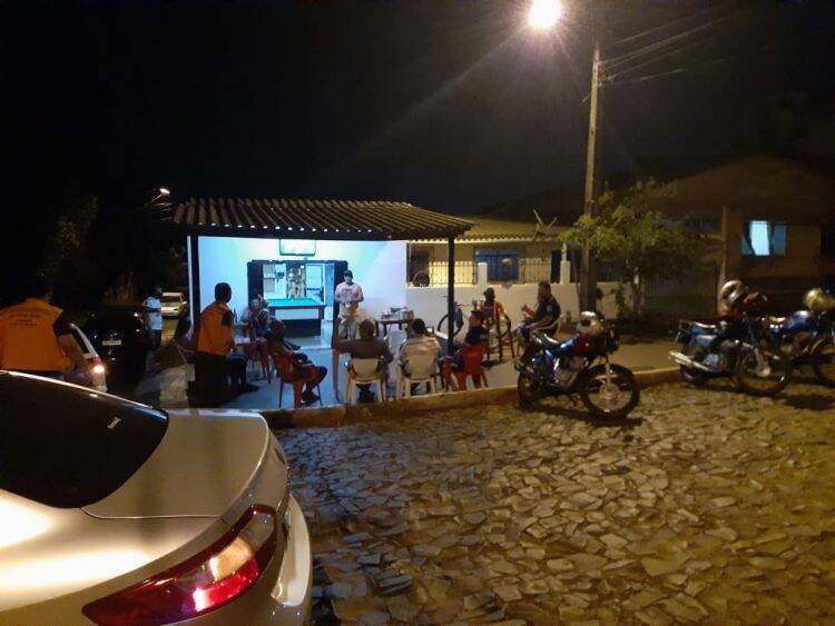 Prefeitura visita 40 estabelecimentos, um é fechado e 8 recebem adequações