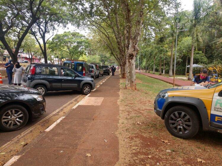 Blitz exclusiva para carros estrangeiros apreende 32 veículos irregulares