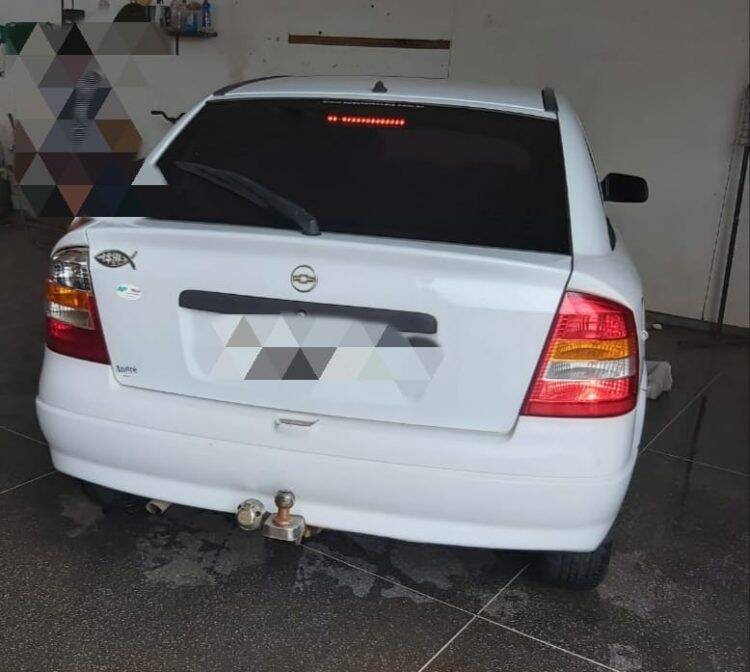 Polícia Civil identifica segundo suspeito em assalto à policial e apreende veículo utilizado no crime