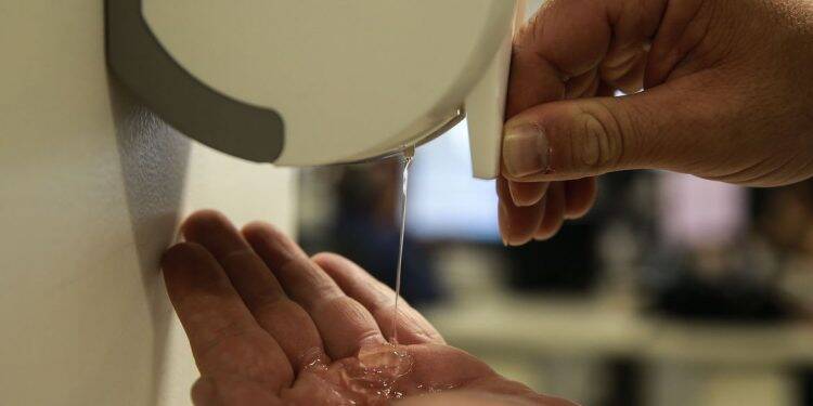 UFPR e Procon de Maringá constatam adulterações em álcool em gel