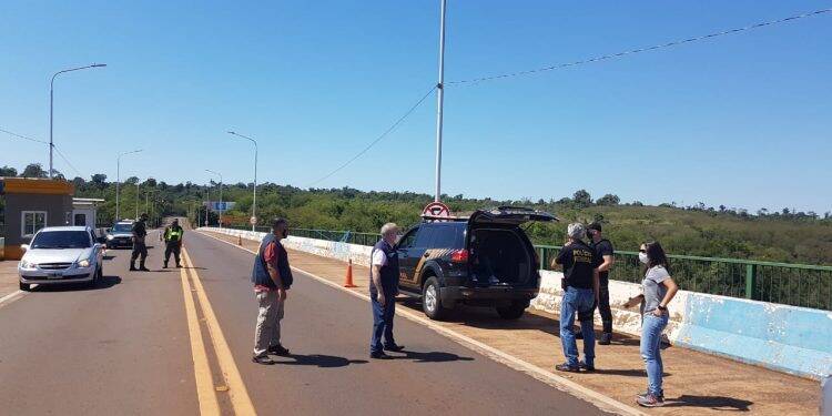 Polícia Federal extradita boliviano acusado de estupro para a Argentina