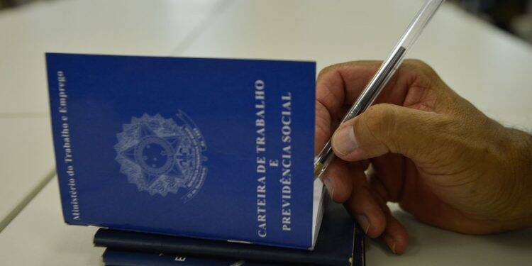 Taxa de desemprego entre os jovens bate recorde histórico