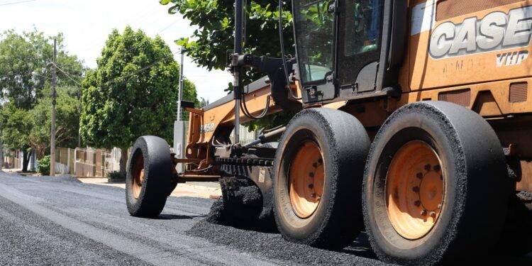 Prefeitura de Foz já executou mais de 280 km de asfalto em todas as regiões da cidade