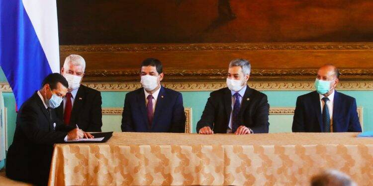 Paraguai assina contrato para obra que permitirá utilizar 100% da energia correspondente ao país de Itaipu