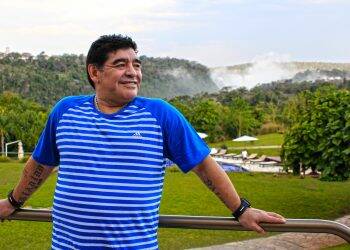 ‘Não tem comparação’, disse Maradona em visita as Cataratas do Iguaçu