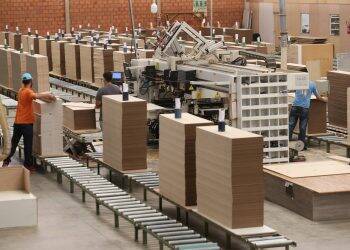 Produção industrial do Paraná cresce 7,7%, maior resultado do País