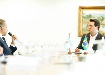 Corredor bioceânico é tema de encontro com embaixador da Argentina