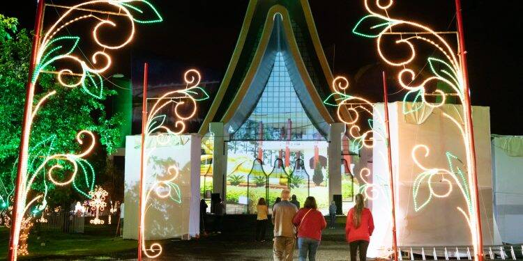 Natal de Luzes é um sucesso, mas a população deve colaborar para que o espetáculo possa continuar