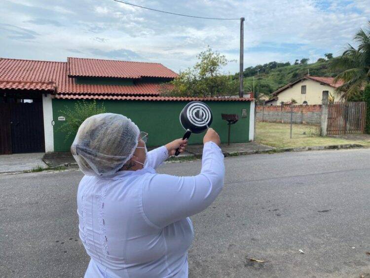 Enfermeiros promovem panelaço nesta sexta-feira (18)