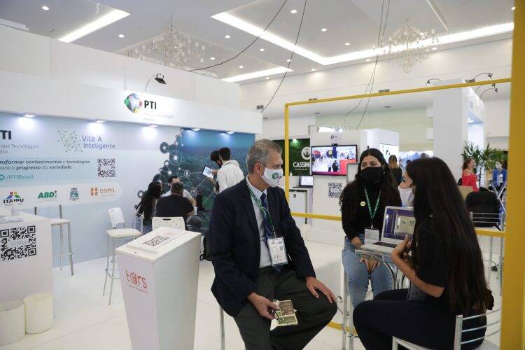 Vila A Inteligente e tecnologias para o setor são carro-chefe do PTI no Festival das Cataratas