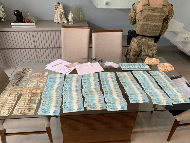 Com mandados cumpridos em Foz, PF mira grande organização criminosa que atua no contrabando de cigarros