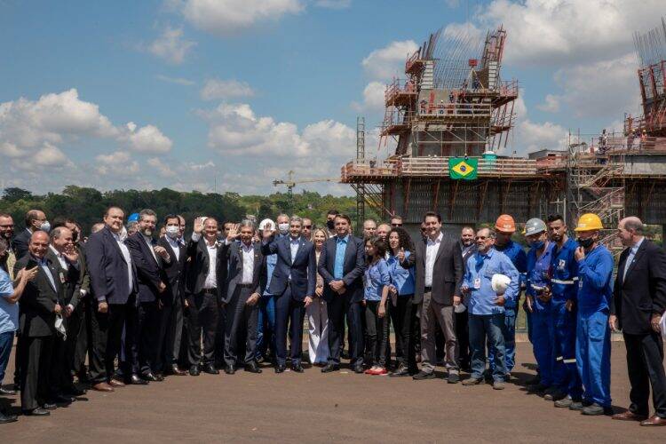 Em visita a Foz do Iguaçu, Bolsonaro reforça bom relacionamento com o Paraguai