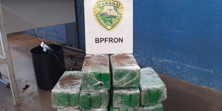 Homem é preso em Foz ao ser flagrado transportando maconha em ônibus