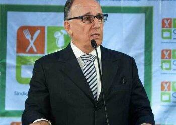 Presidente da Paraná Turismo diz que vai reivindicar para que governo permita réveillon em Hotéis