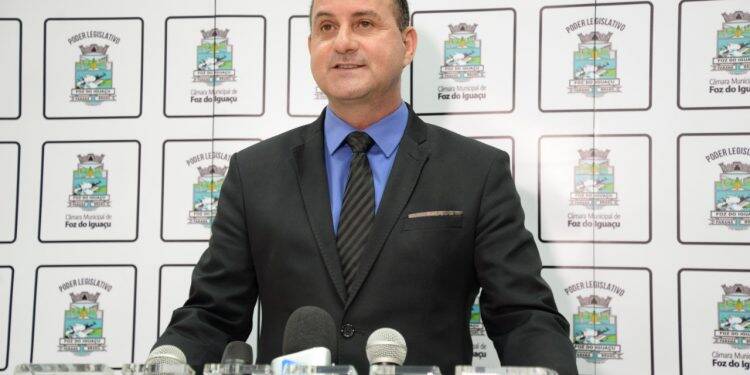 Câmara de Foz alcança volume recorde de trabalho na legislatura