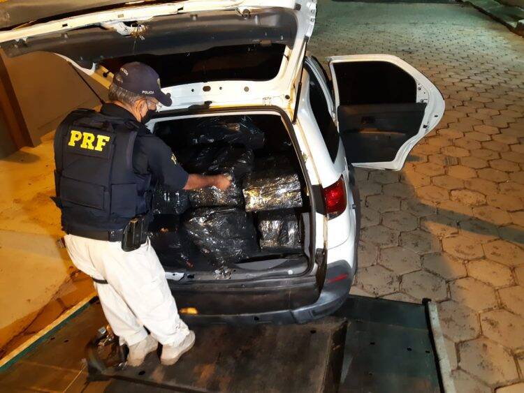 Rapaz de 22 anos é preso em Santa Terezinha com 308 quilos de  maconha