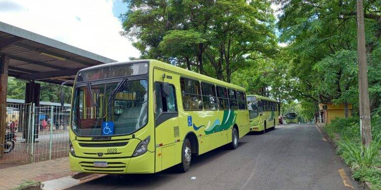 Ônibus de Foz passam a receber higienização extra no TTU