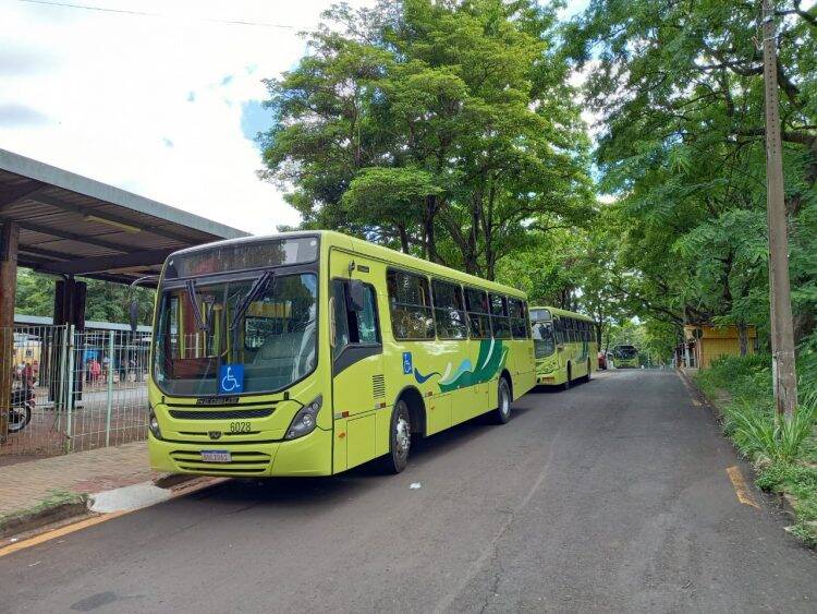 Ônibus de Foz passam a receber higienização extra no TTU