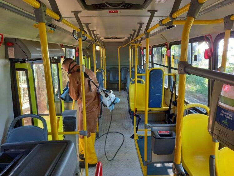 Ônibus de Foz passam a receber higienização extra no TTU