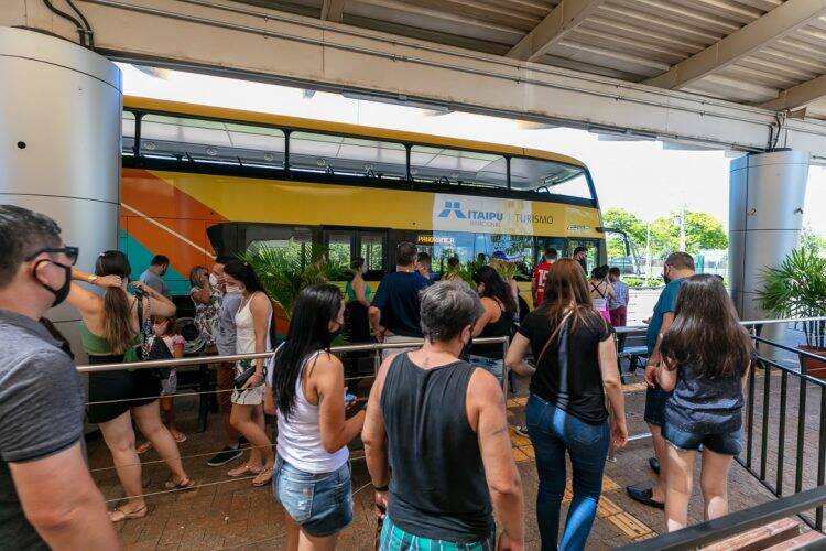 Turismo seguro de Itaipu dá show e prepara surpresas para feriadão do Ano-Novo