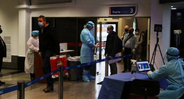 Paraguai restringe entrada de viajantes do Reino Unido