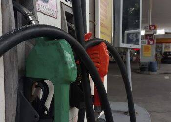 Gasolina fica 5% mais cara para as distribuidoras a partir desta semana