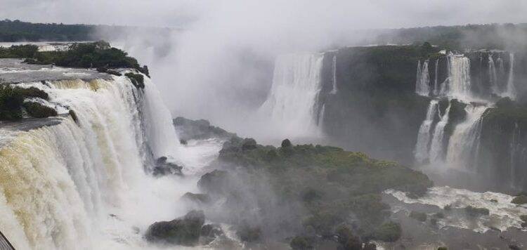 Cataratas do Iguaçu está com vazão normal após o longo período de estiagem