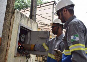 Perdas da Copel com “gatos” em Foz chega a 7% enquanto média do estado é 3%