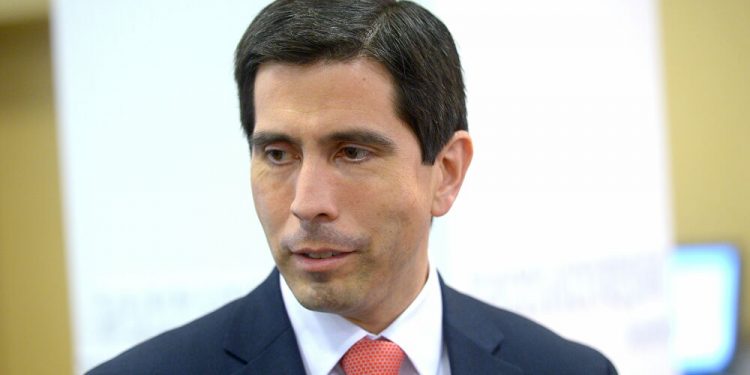 Novo presidente da Itaipu, lado paraguaio, recebe criticas e é defendido por Marito