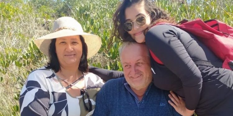 Passeio em família, Dia dos Pais e selfie: as histórias por trás das últimas fotos de vítimas da covid-19