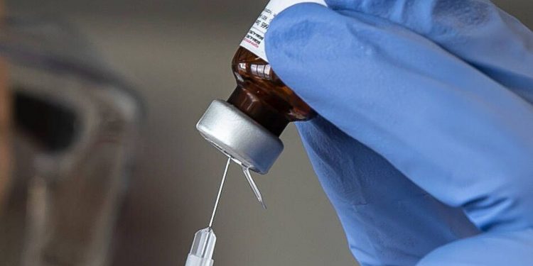 Ao vivo: Anvisa decide autorização emergencial para uso de vacinas