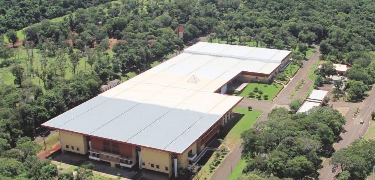 Terceirização do Centro de Convenções e ocupação turística das margens do Rio Paraná estão na pauta do novo secretário de turismo