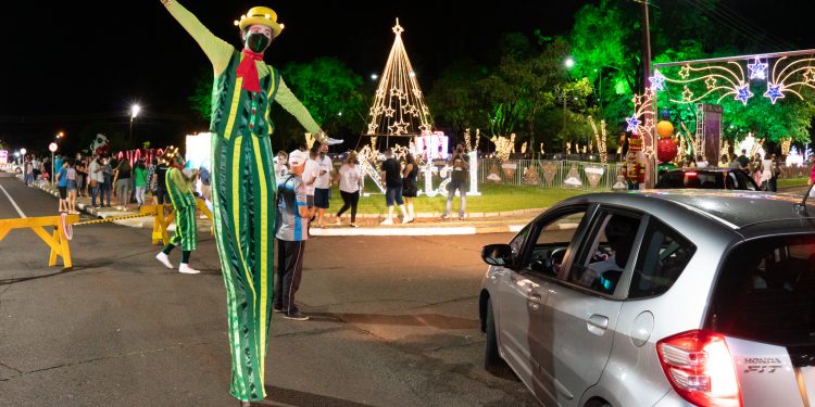 Natal de Luzes de Itaipu reforça turismo religioso da Catedral Nossa Senhora de Guadalupe, em Foz