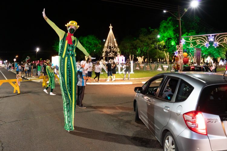 Natal de Luzes de Itaipu reforça turismo religioso da Catedral Nossa Senhora de Guadalupe, em Foz