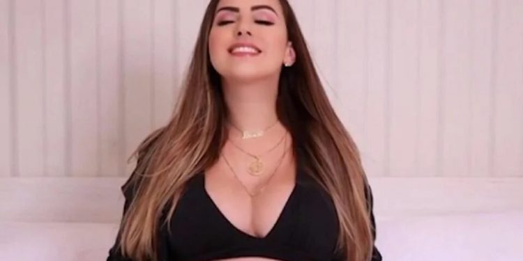 Ex-miss Paraná e influenciadora digital é presa por forjar sequestro à mãe e exigir R$ 100 mil