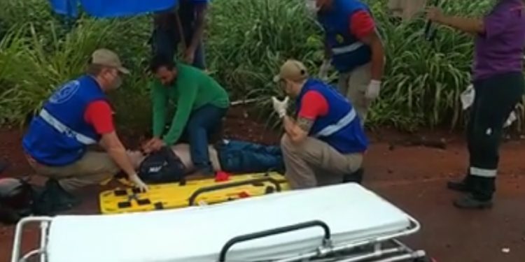 Motociclista fica em estado grave após colisão na Perimetral Leste