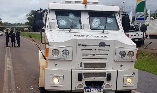 Assaltantes levam mais de R$ 1 milhão de carro-forte no Paraguai