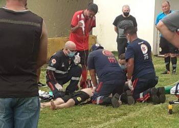 Morador de Medianeira morre durante partida de futebol em Foz