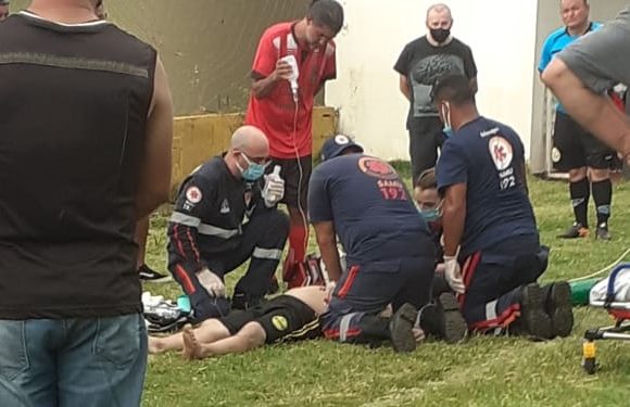 Morador de Medianeira morre durante partida de futebol em Foz