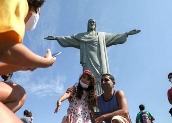 Paraguaios que viajam para as praias brasileiras tem exigências mínimas de controle à Covid-19